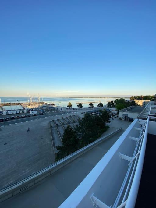 Panoramablick Und Den Strand Direkt Vor Der Tuer Apartment Kiel Exterior photo